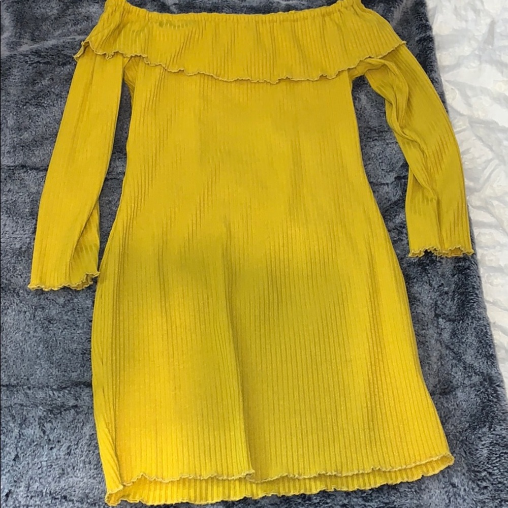 Off the shoulder body con